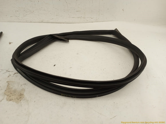 Cadillac CTS Pair Of Front Door Glass Window Weatherstrip
