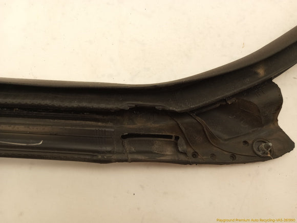 Cadillac CTS Pair Of Front Door Glass Window Weatherstrip