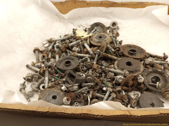 Cadillac CTS Dismantling Hardware Fasteners Bolts & Nuts