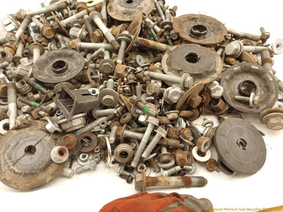Cadillac CTS Dismantling Hardware Fasteners Bolts & Nuts