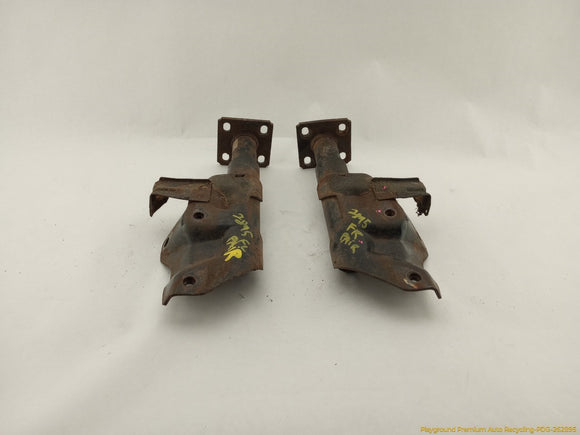 Nissan 300ZX Pair Of Front Bumper Brackets