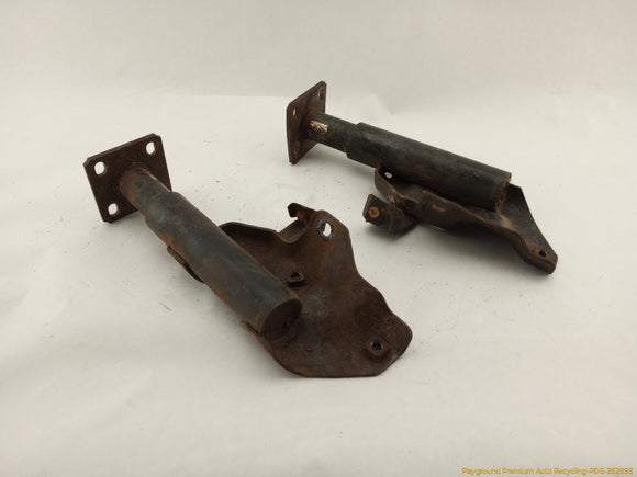 Nissan 300ZX Pair Of Front Bumper Brackets