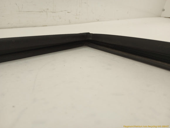 Cadillac CTS Driver Left Rear Door Vent Glass