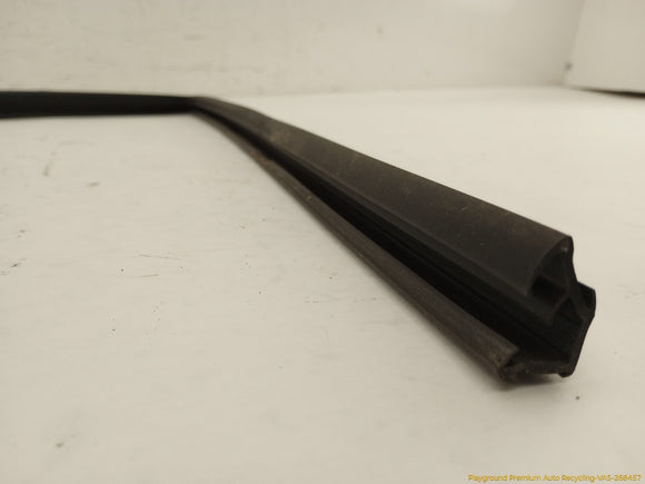 Cadillac CTS Driver Left Rear Door Vent Glass