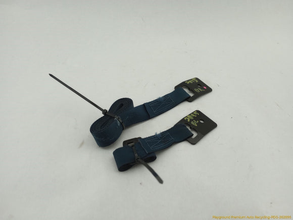 Nissan 300ZX Pair of Rear Seat Belt Buckle