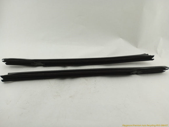 Cadillac CTS Pair Of Rear Window Belt Seal Weatherstrip