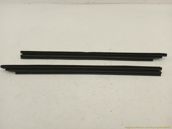 Cadillac CTS Pair of Front Door Inner Window Belt Weatherstrip Seals