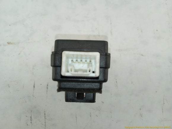 Cadillac CTS Radio Antenna Signal Filter Module