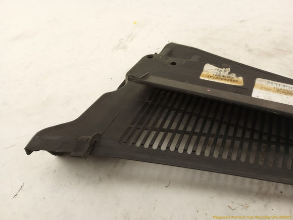 Cadillac CTS Passenger Right Air Inlet Grille