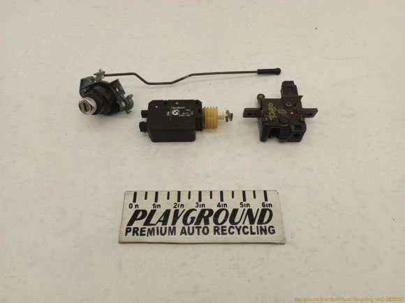 BMW Z3 Trunk Lid Lock Mechanism