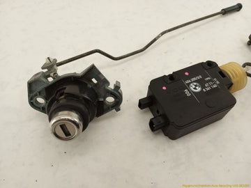 BMW Z3 Trunk Lid Lock Mechanism - 0