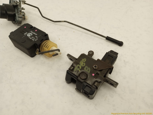 BMW Z3 Trunk Lid Lock Mechanism