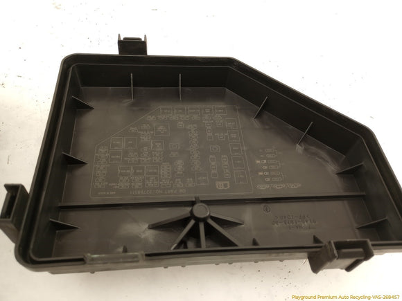 Cadillac CTS Engine Fuse Box