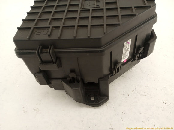 Cadillac CTS Engine Fuse Box
