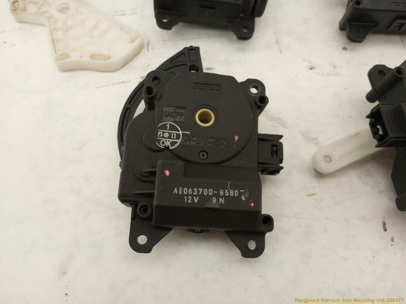 Cadillac CTS Set Of Heater Vent Flap Actuators