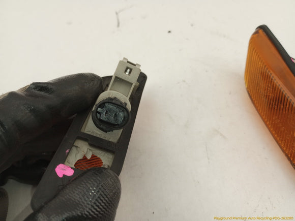 BMW Z3 Pair Of Front Fender Side Markers