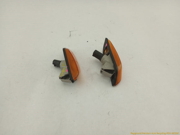 BMW Z3 Pair Of Front Fender Side Markers