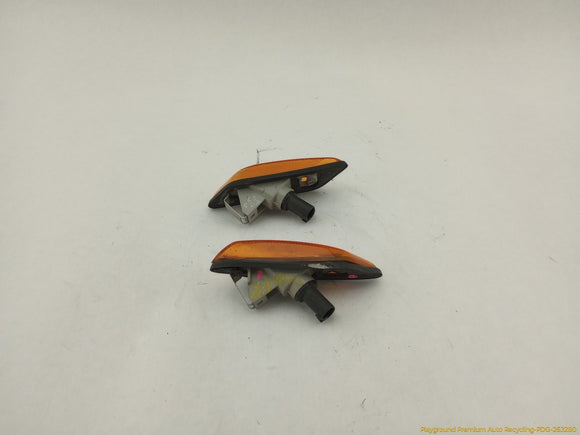 BMW Z3 Pair Of Front Fender Side Markers