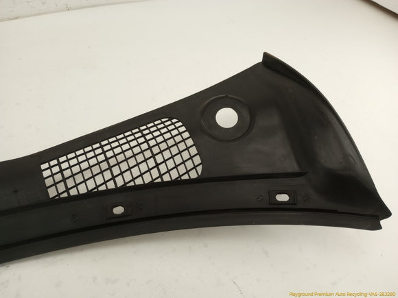 BMW Z3 Windshield Cowl Vent Center Trim