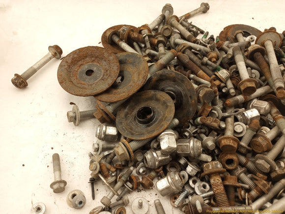 Cadillac CTS Dismantling Hardware Fasteners Bolts & Nuts