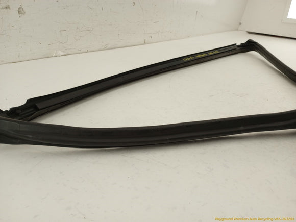 BMW Z3 Windshield Car Side Seal Weatherstrip