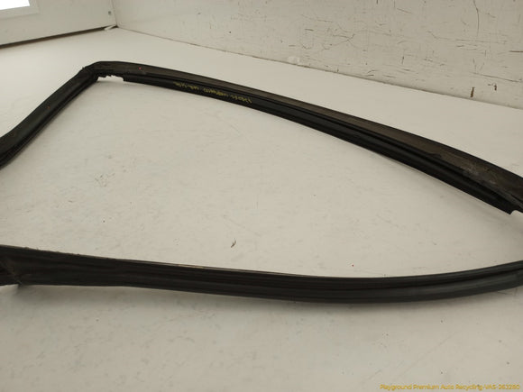 BMW Z3 Windshield Car Side Seal Weatherstrip