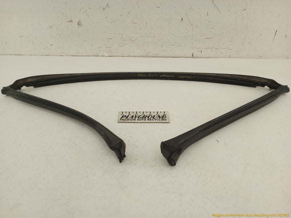 BMW Z3 Windshield Car Side Seal Weatherstrip