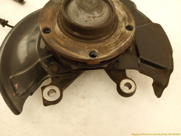 BMW Z3 Passenger Right Front Spindle Knuckle Hub