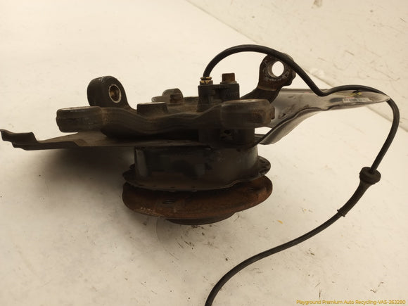 BMW Z3 Passenger Right Front Spindle Knuckle Hub