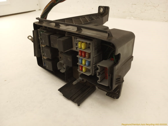 Volvo XC70 Engine Fuse Box