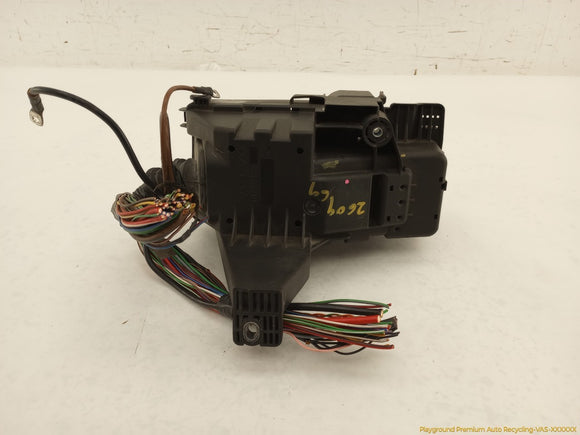 Volvo XC70 Engine Fuse Box