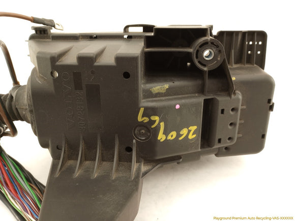 Volvo XC70 Engine Fuse Box