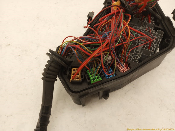 Porsche Cayenne Engine Fuse Box