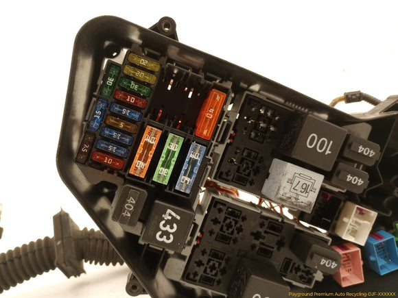 Porsche Cayenne Engine Fuse Box