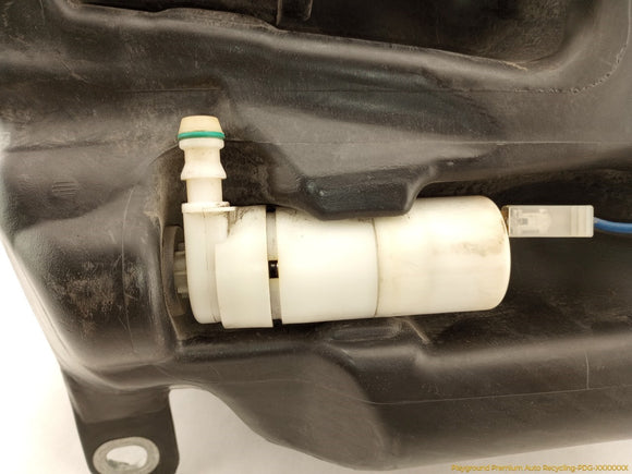 Maserati Quattroporte Windshield Washer Reservoir
