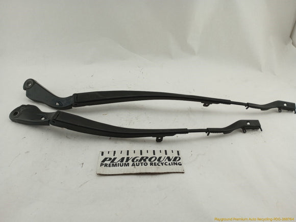 Alfa Romeo Stelvio Pair Of Windshield Wiper Arms