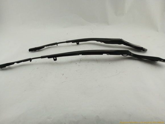 Alfa Romeo Stelvio Pair Of Windshield Wiper Arms