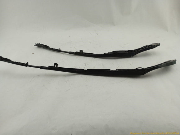 Alfa Romeo Stelvio Pair Of Windshield Wiper Arms
