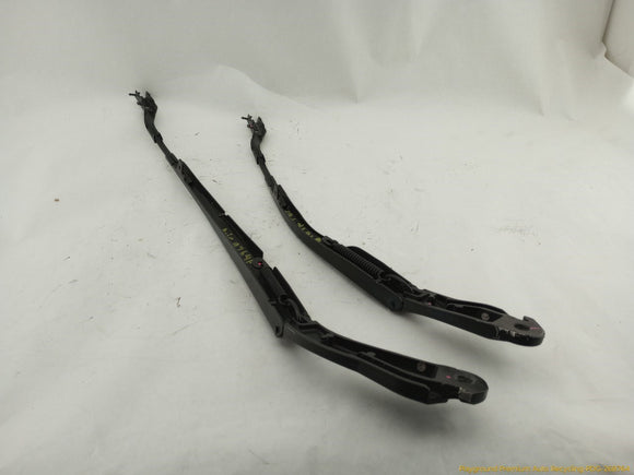 Alfa Romeo Stelvio Pair Of Windshield Wiper Arms