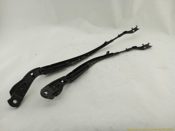 Alfa Romeo Stelvio Pair Of Windshield Wiper Arms