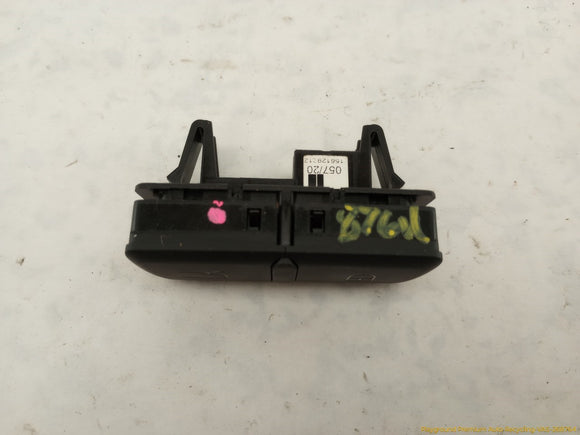 Alfa Romeo Stelvio Liftgate Lock Control Switch