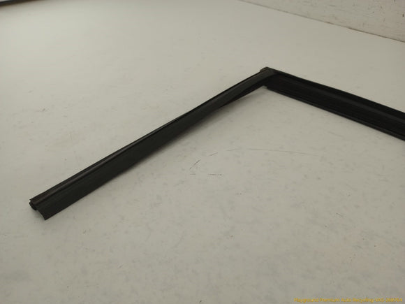 Alfa Romeo Stelvio Passenger Right Rear Door Seal Weatherstrip