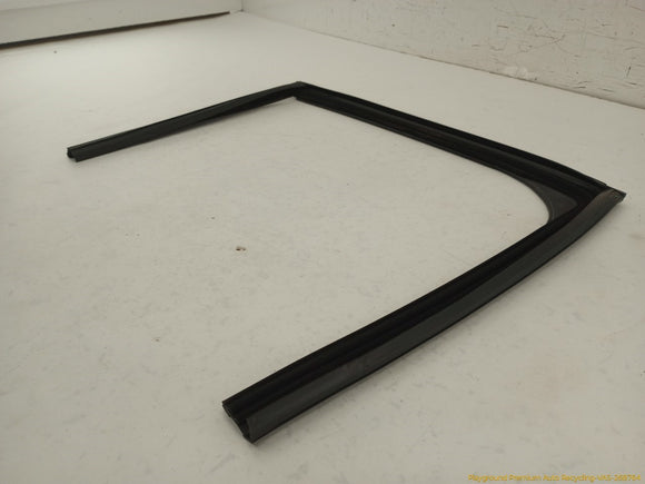 Alfa Romeo Stelvio Passenger Right Rear Door Seal Weatherstrip