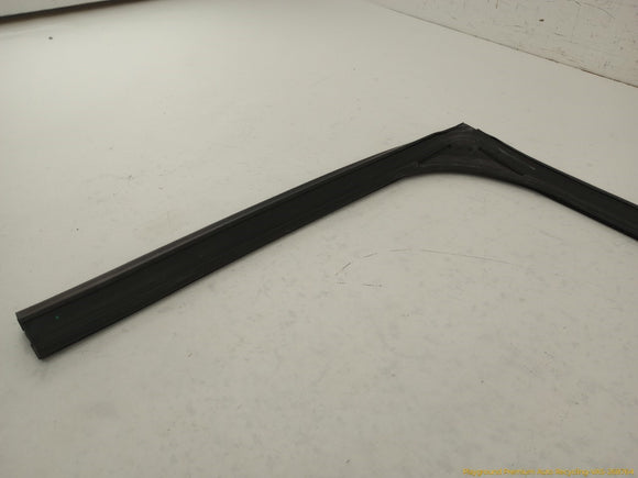 Alfa Romeo Stelvio Passenger Right Rear Door Seal Weatherstrip