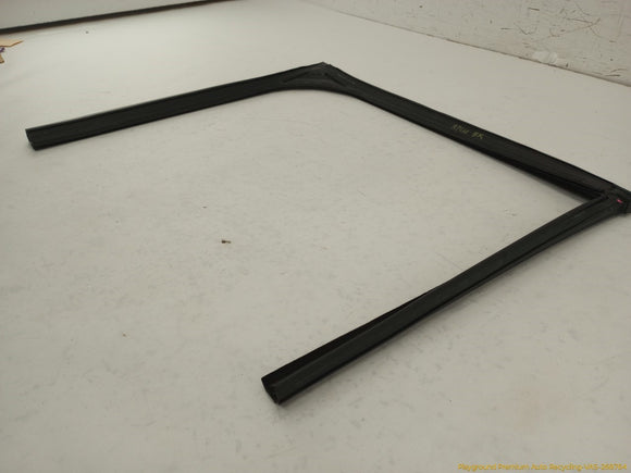 Alfa Romeo Stelvio Passenger Right Rear Door Seal Weatherstrip