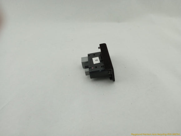 Alfa Romeo Stelvio Center Console USB & AUX Port