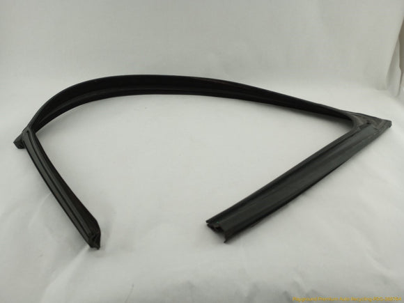 Alfa Romeo Stelvio Passenger Right Front Door Seal Weatherstrip