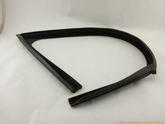 Alfa Romeo Stelvio Passenger Right Front Door Seal Weatherstrip