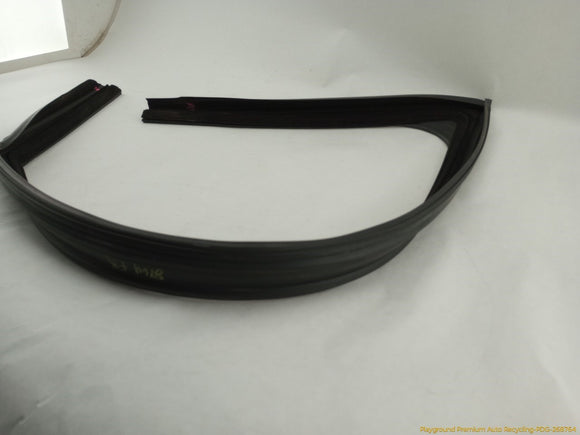 Alfa Romeo Stelvio Passenger Right Front Door Seal Weatherstrip