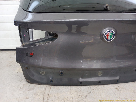 Alfa Romeo Stelvio Liftgate Tailgate Panel